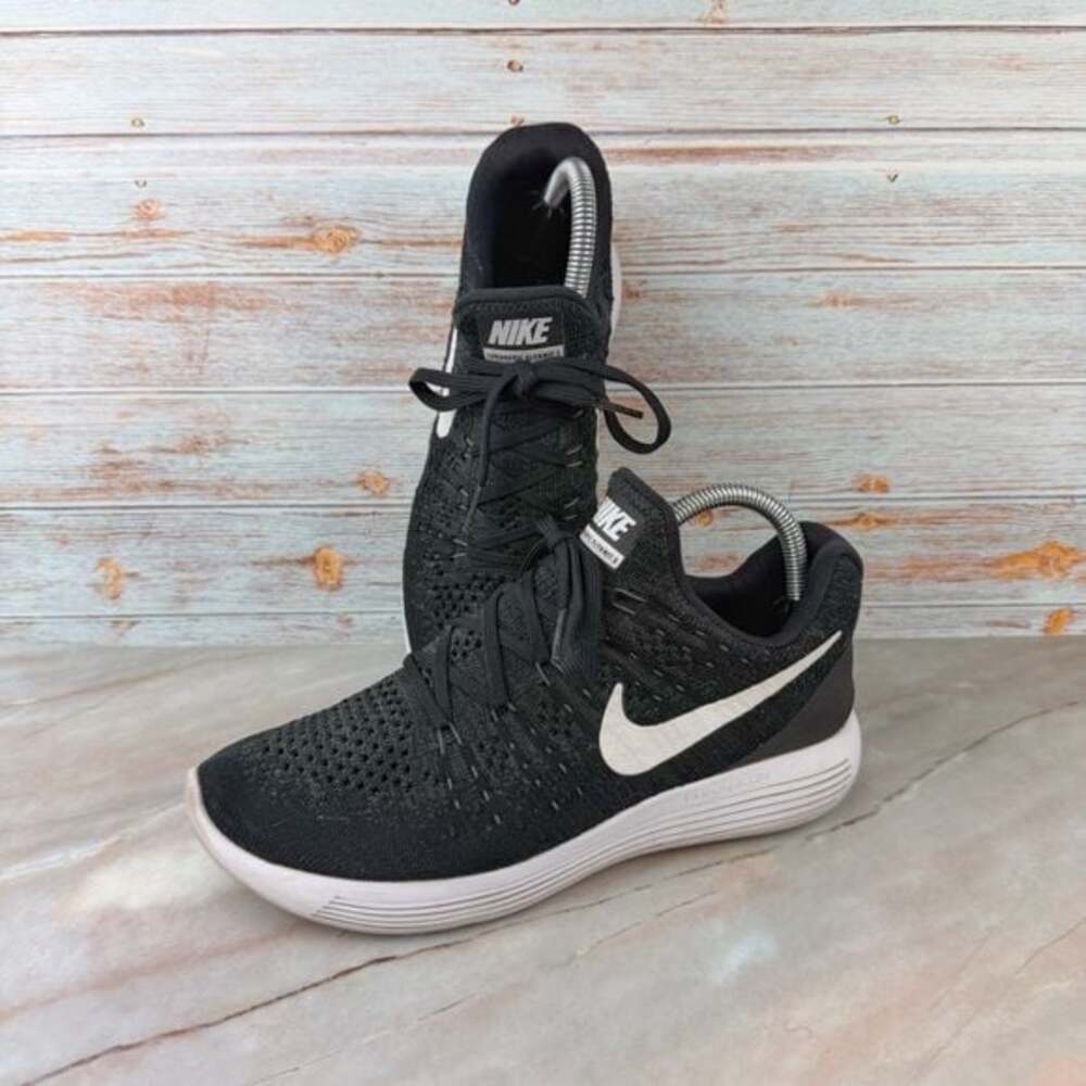 Nike Women's Lunarepic Flyknit 2 Black/White Running Shoes